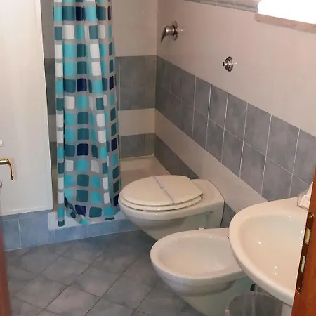 B&B Parthenope 2*